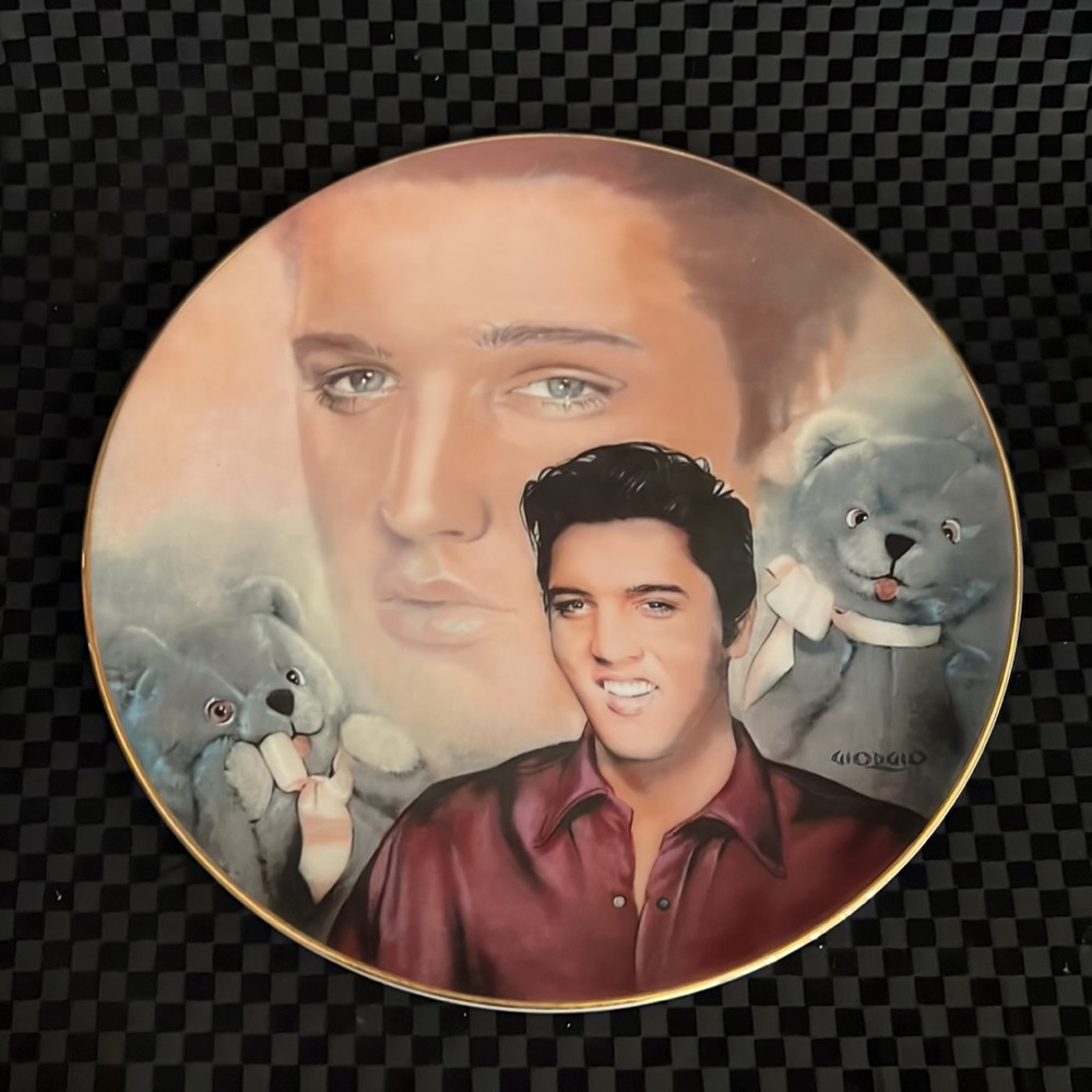1993 Elvis Presley “Teddy Bear” by Nate Giorgio